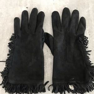 Black Suede Carolina Amato Fringed gloves